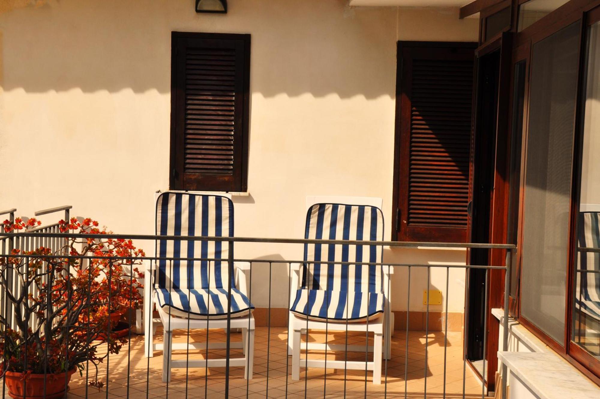 Villa Laura Sea View Apartments Santa Maria di Castellabate Phòng bức ảnh