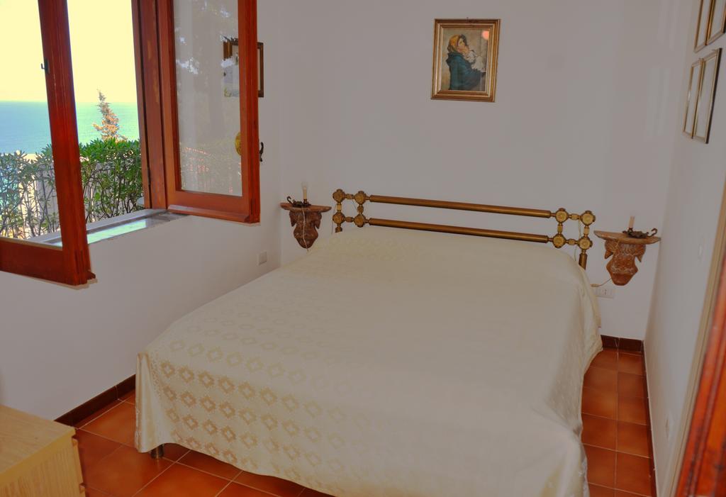Villa Laura Sea View Apartments Santa Maria di Castellabate Ngoại thất bức ảnh