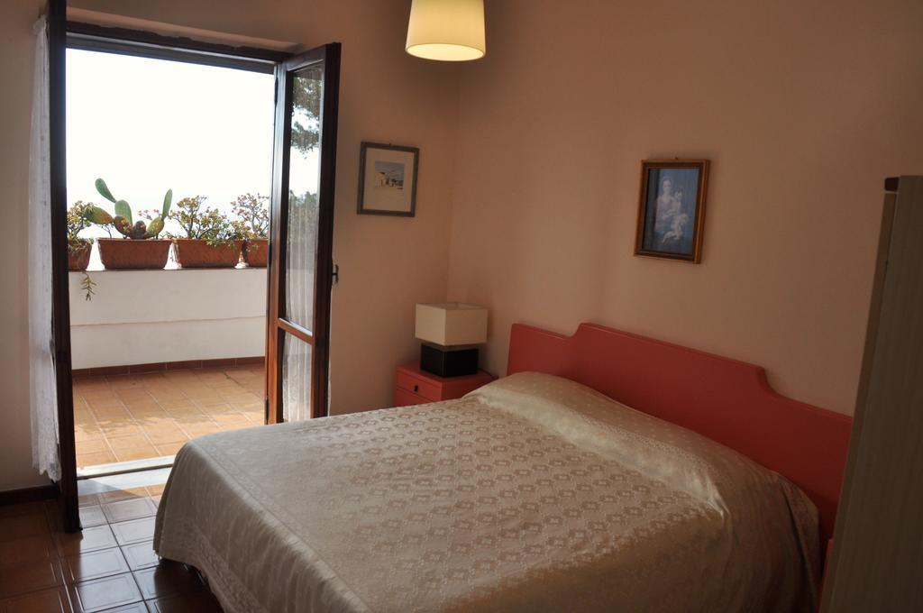 Villa Laura Sea View Apartments Santa Maria di Castellabate Ngoại thất bức ảnh