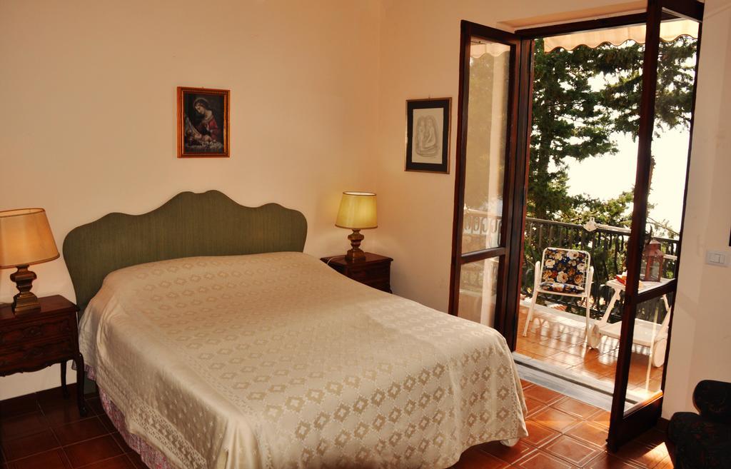 Villa Laura Sea View Apartments Santa Maria di Castellabate Ngoại thất bức ảnh