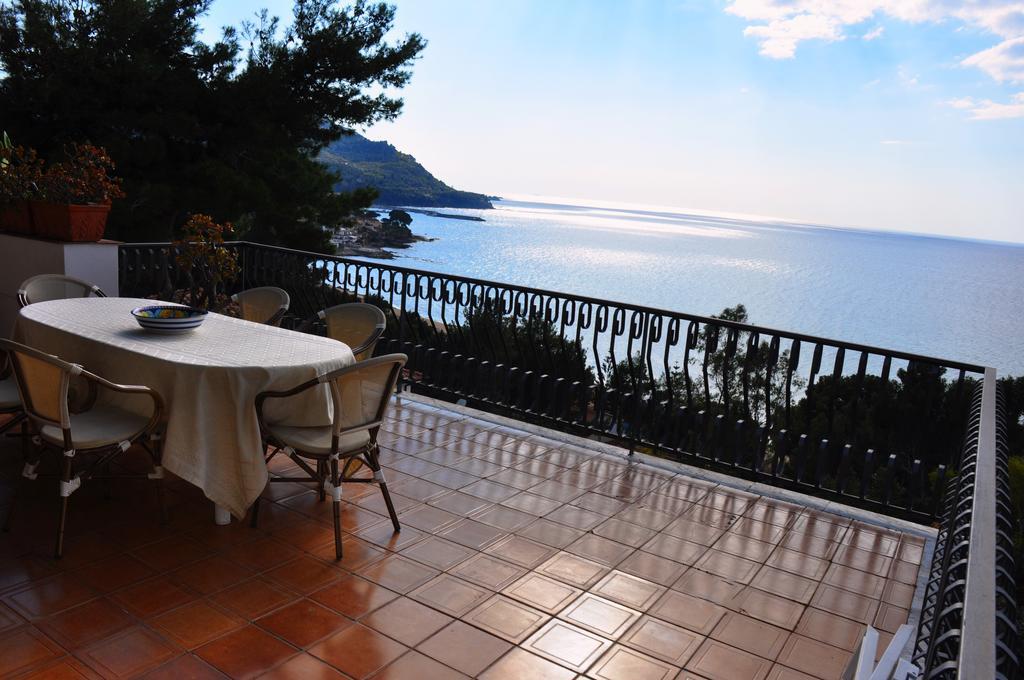 Villa Laura Sea View Apartments Santa Maria di Castellabate Ngoại thất bức ảnh