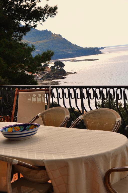 Villa Laura Sea View Apartments Santa Maria di Castellabate Ngoại thất bức ảnh